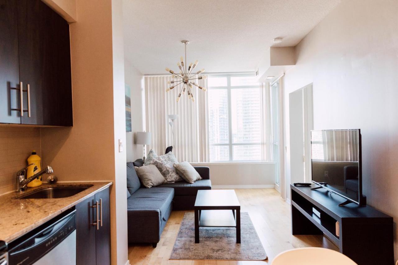 Sarkar Suites - Maple Leaf Square Торонто Экстерьер фото