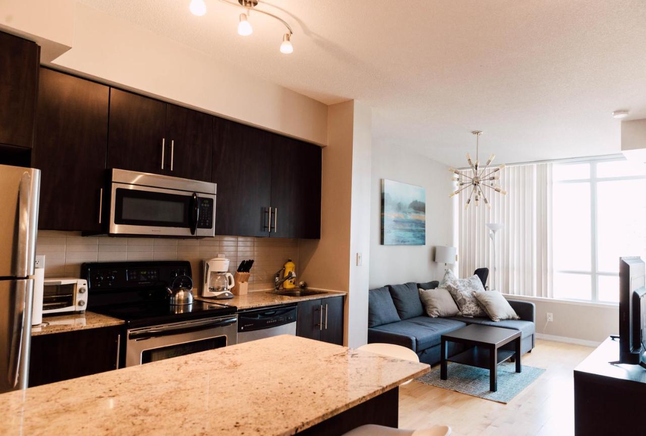 Sarkar Suites - Maple Leaf Square Торонто Экстерьер фото
